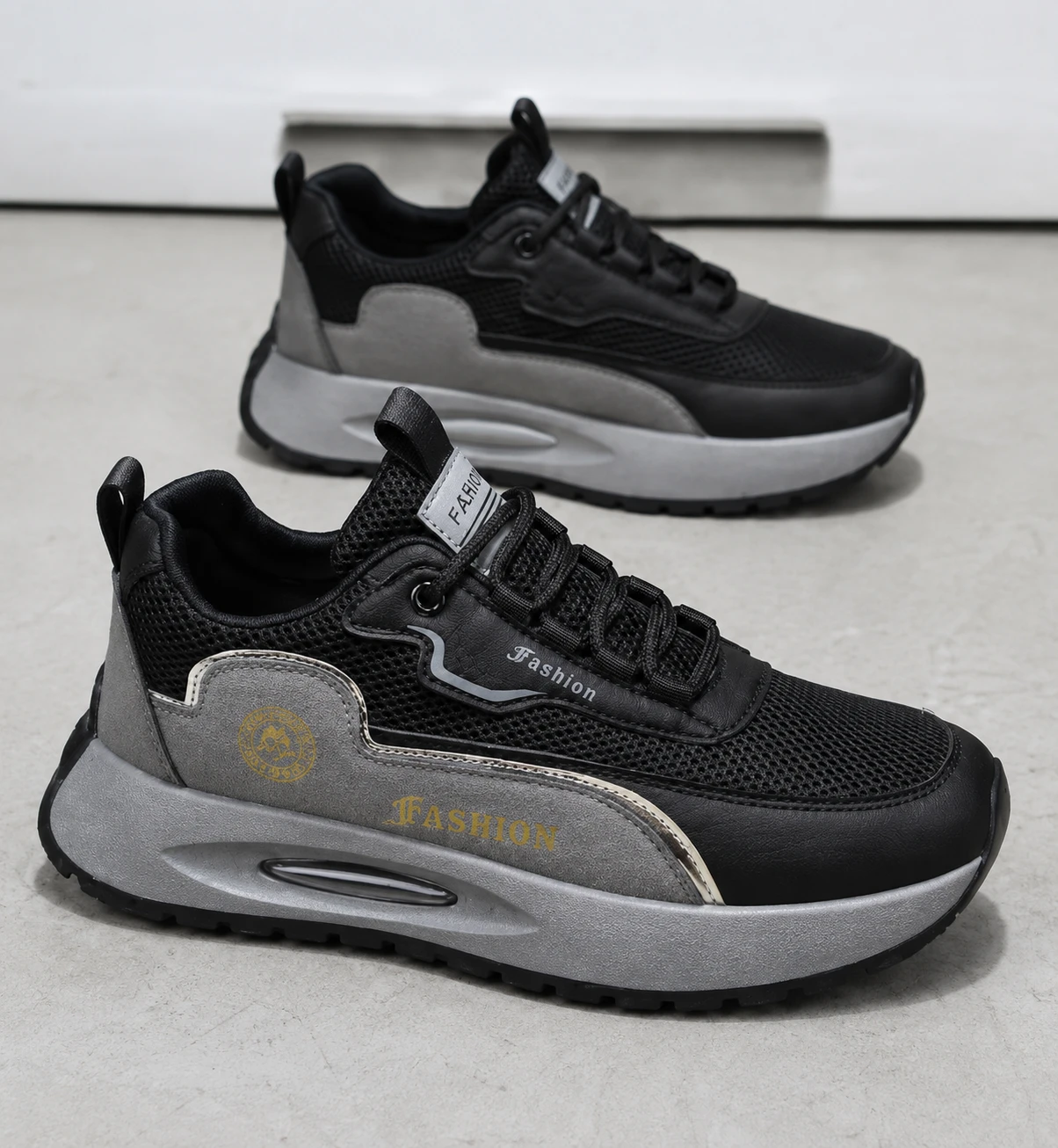 Men's Lightweight Mesh Sports Running Shoes – Black & Grey