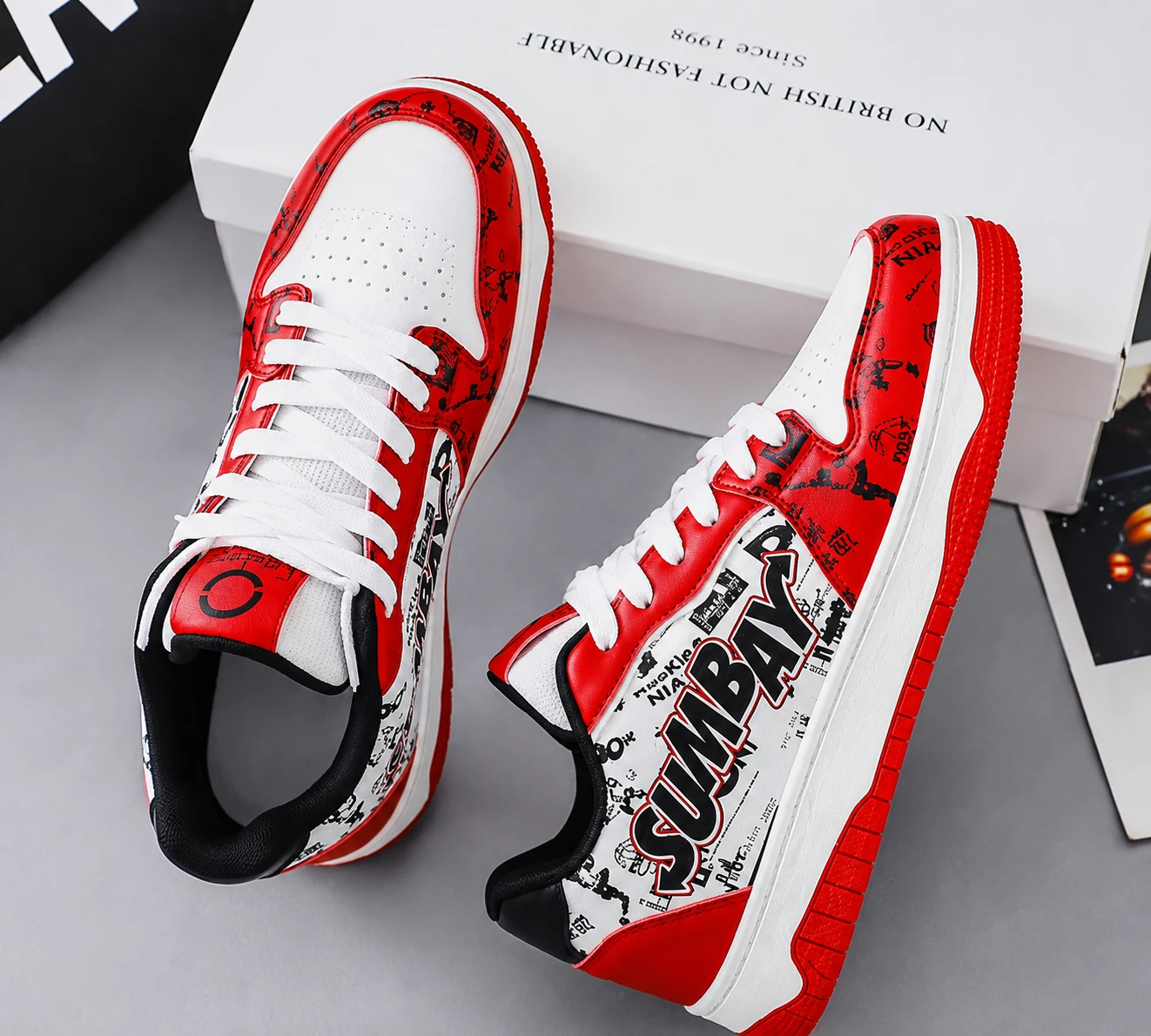 Men's Casual Graphic Print Sneakers – Red & White Streetwear Shoes